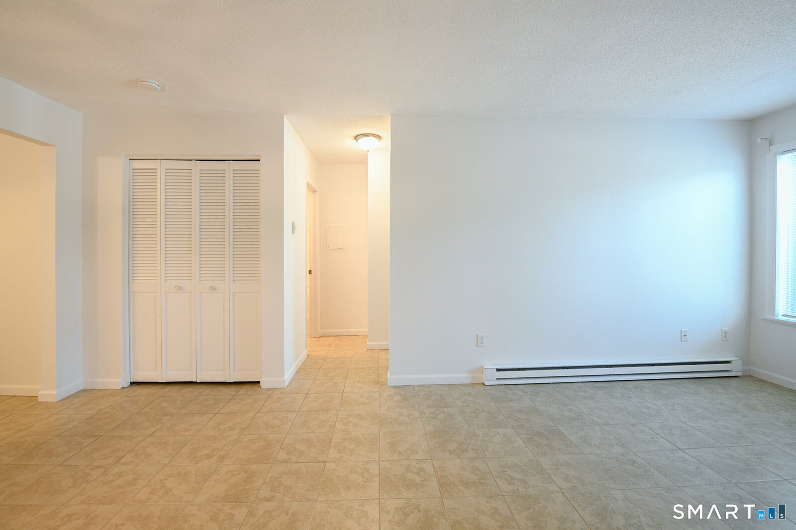 2 Hamre Lane, Unit D Branford, CT 06405 - Photo 13 of 18 an empty room