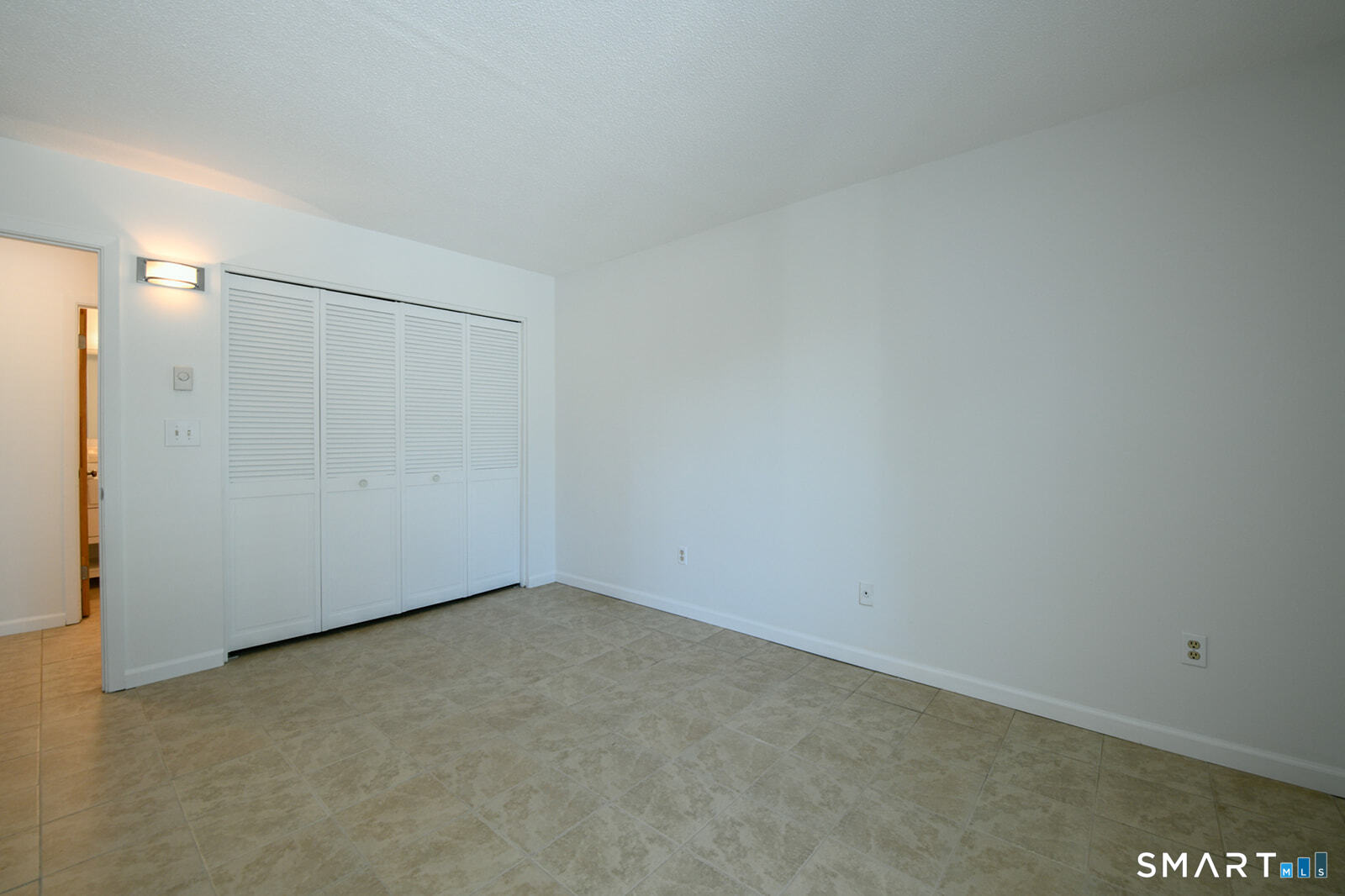 2 Hamre Lane, Unit D Branford, CT 06405 - Photo 14 of 18 a view of a room