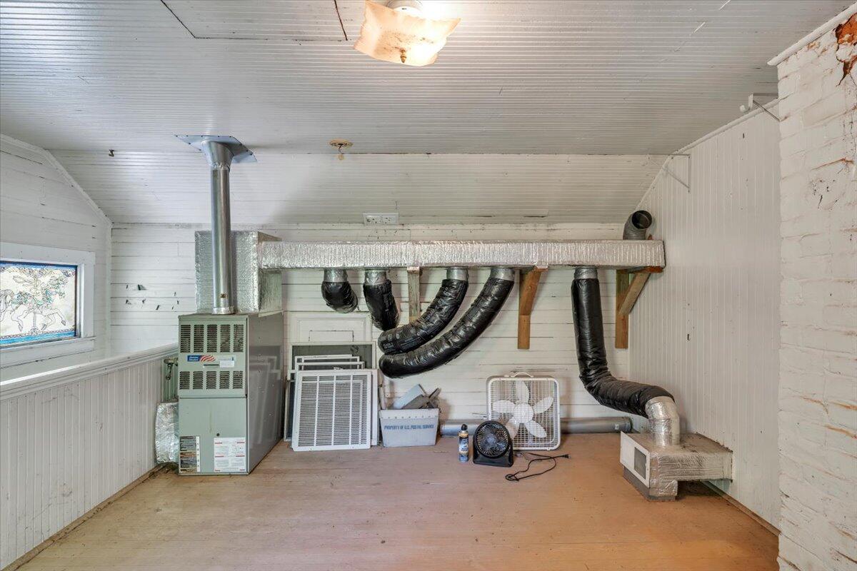 6624 Franklin Road Boones Mill, VA 24065 - Photo 27 of 57 27-MIB04774