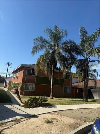 $2,000 | 914 West Pine Street, Upland, CA 91786