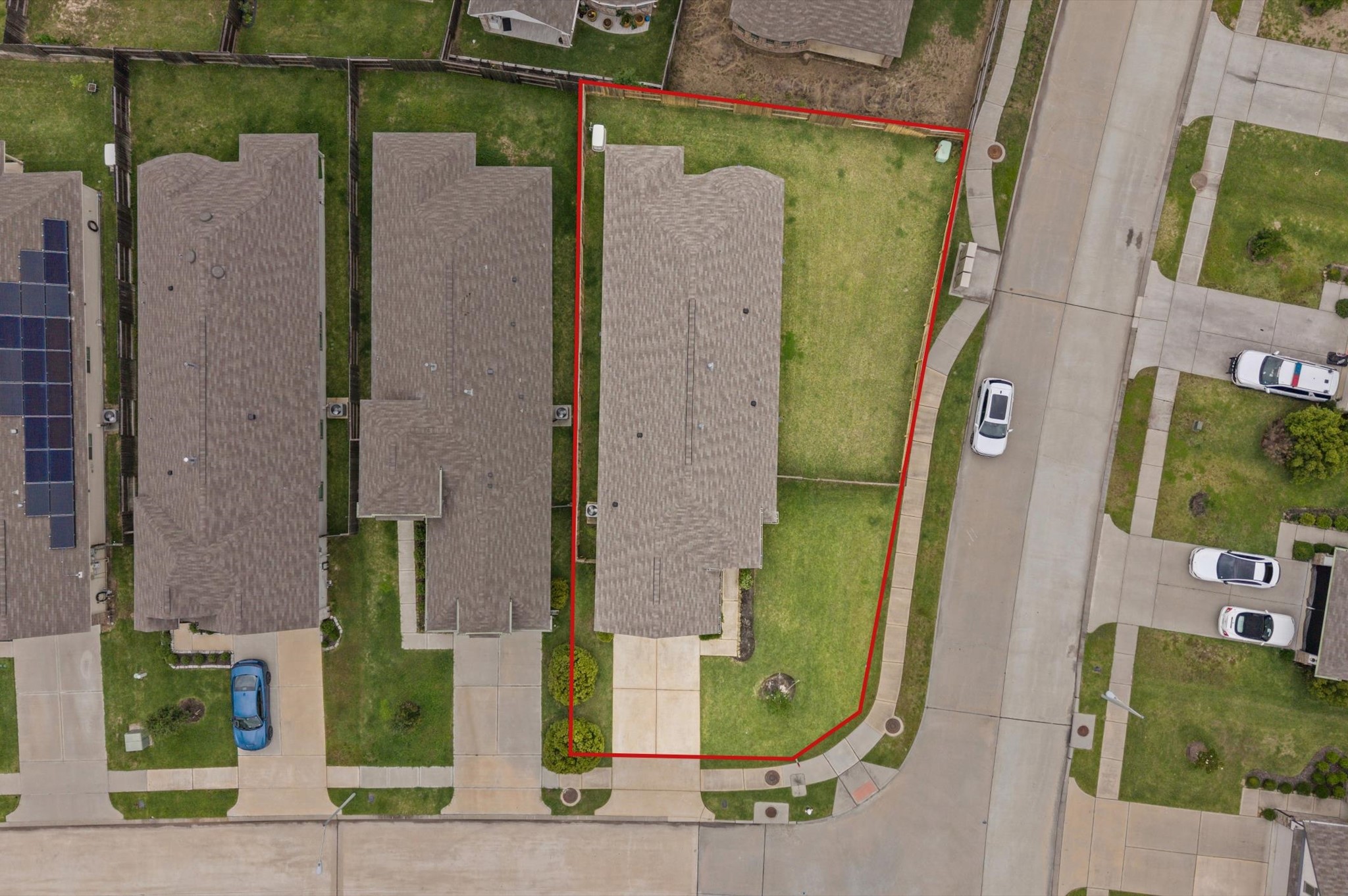 2702 Meadow View Lane Conroe, TX 77385 - Photo 23 of 26 an aerial view of a residential apartment building with a swimming pool