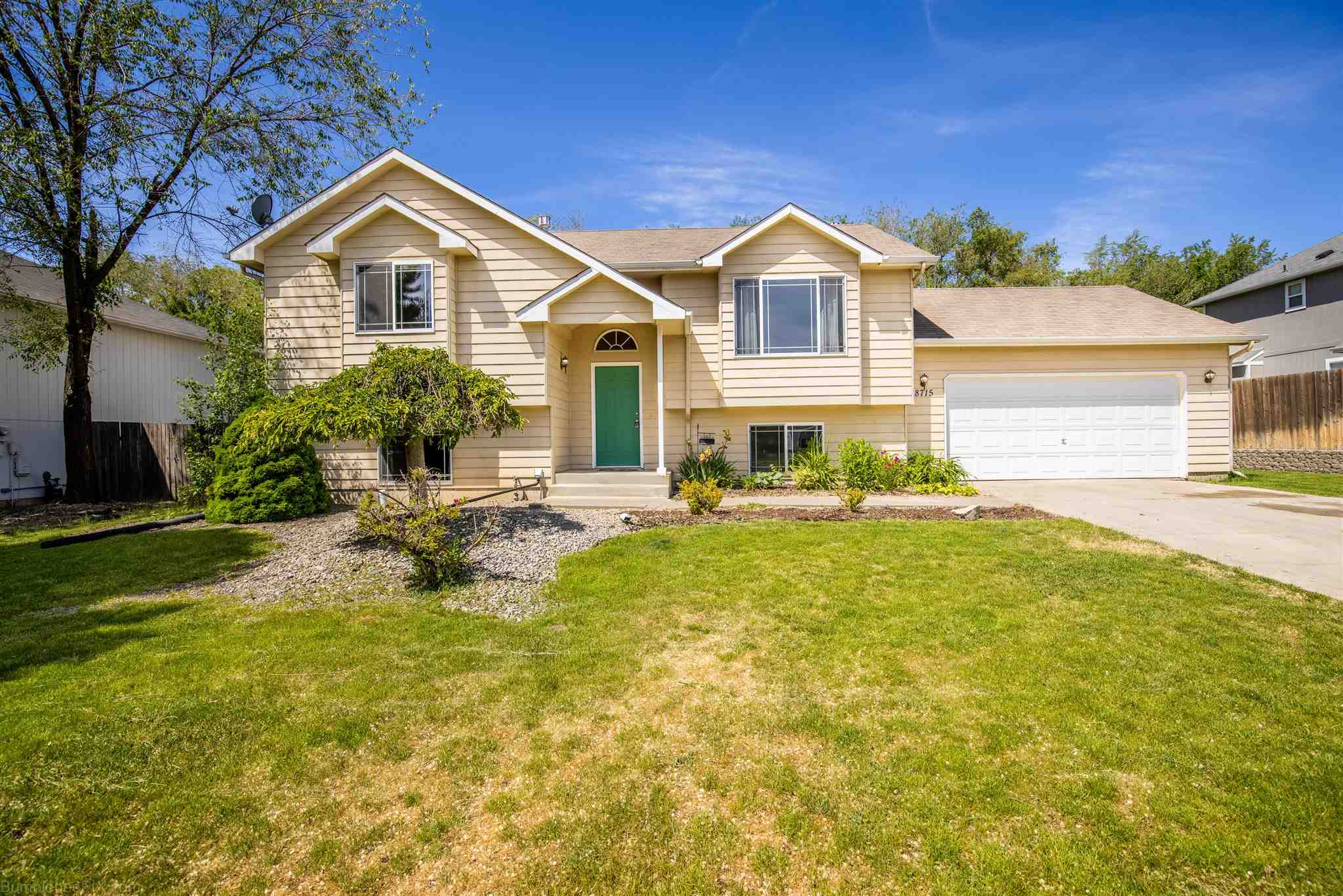 8715 North Maple Street Spokane, WA 99208 - Photo 1 of 31