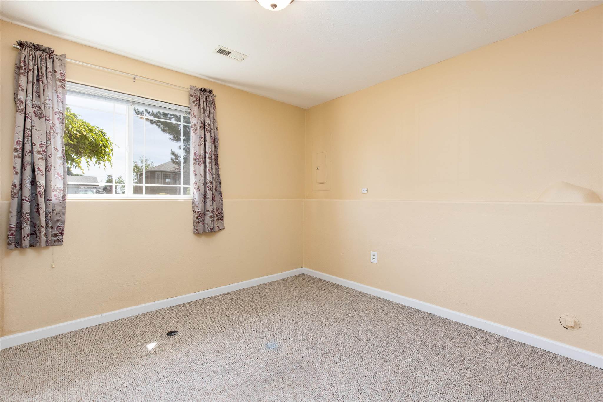 8715 North Maple Street Spokane, WA 99208 - Photo 22 of 31