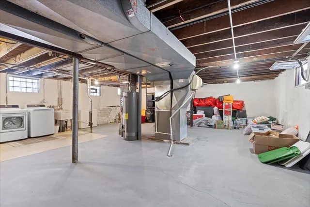 $649,900 | 330 East St Charles Road, Elmhurst, IL 60126