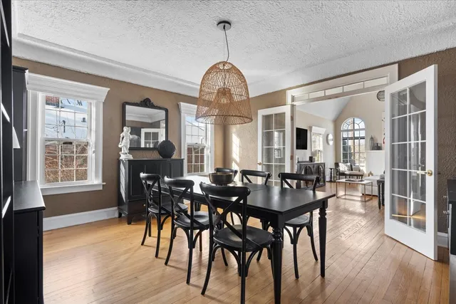 $649,900 | 330 East St Charles Road, Elmhurst, IL 60126