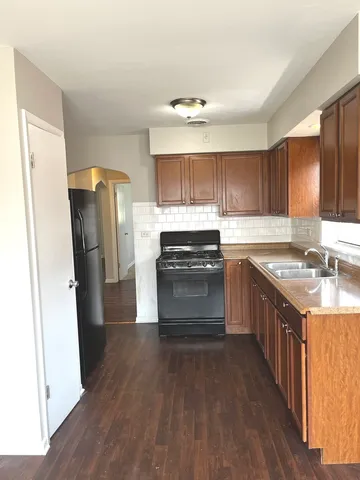 $255,000 | 524 Eastern Avenue, Bellwood, IL 60104