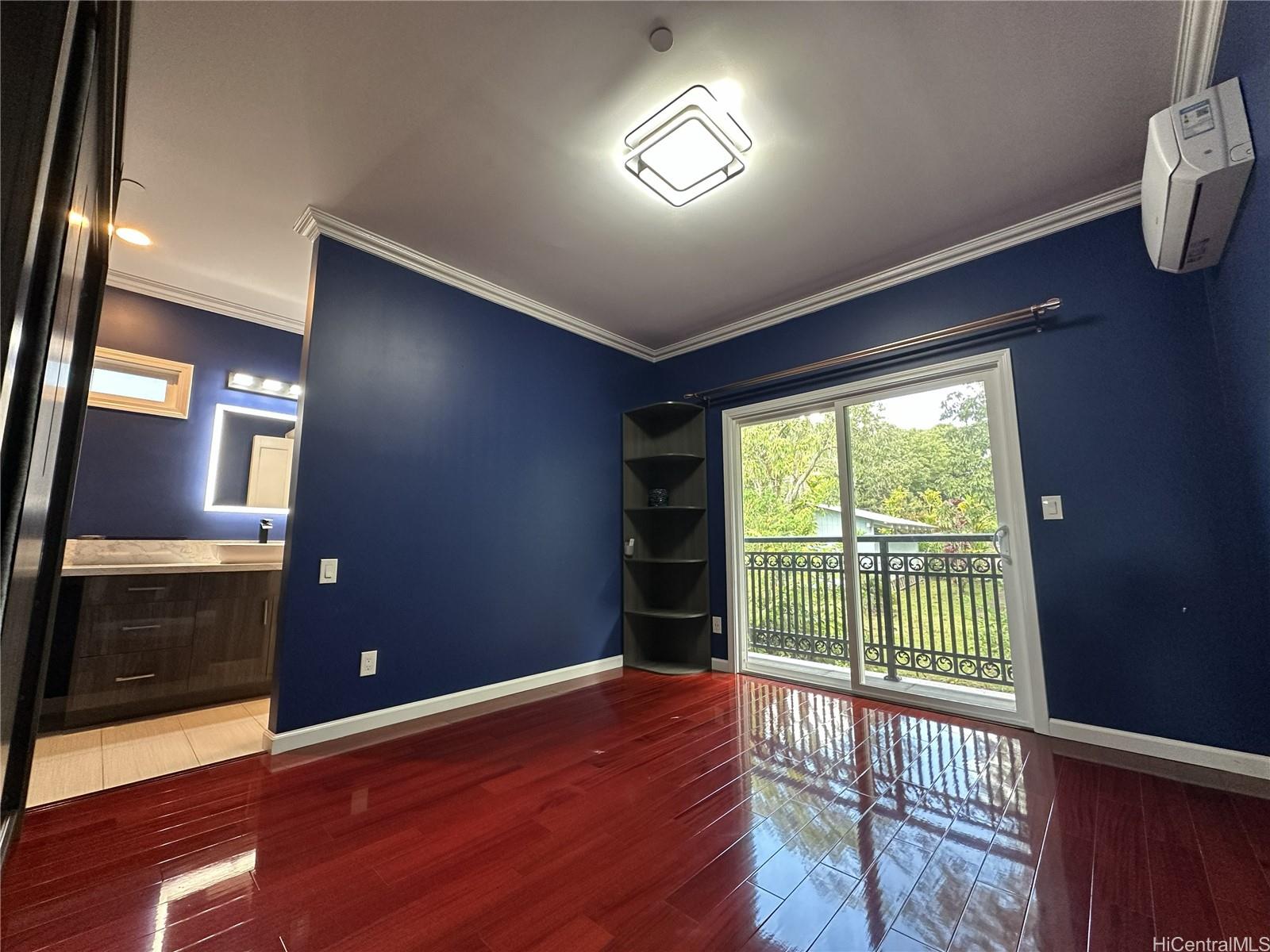 2763 Booth Road Honolulu, HI 96813 - Photo 13 of 25 a view of empty room with wooden floor and fan