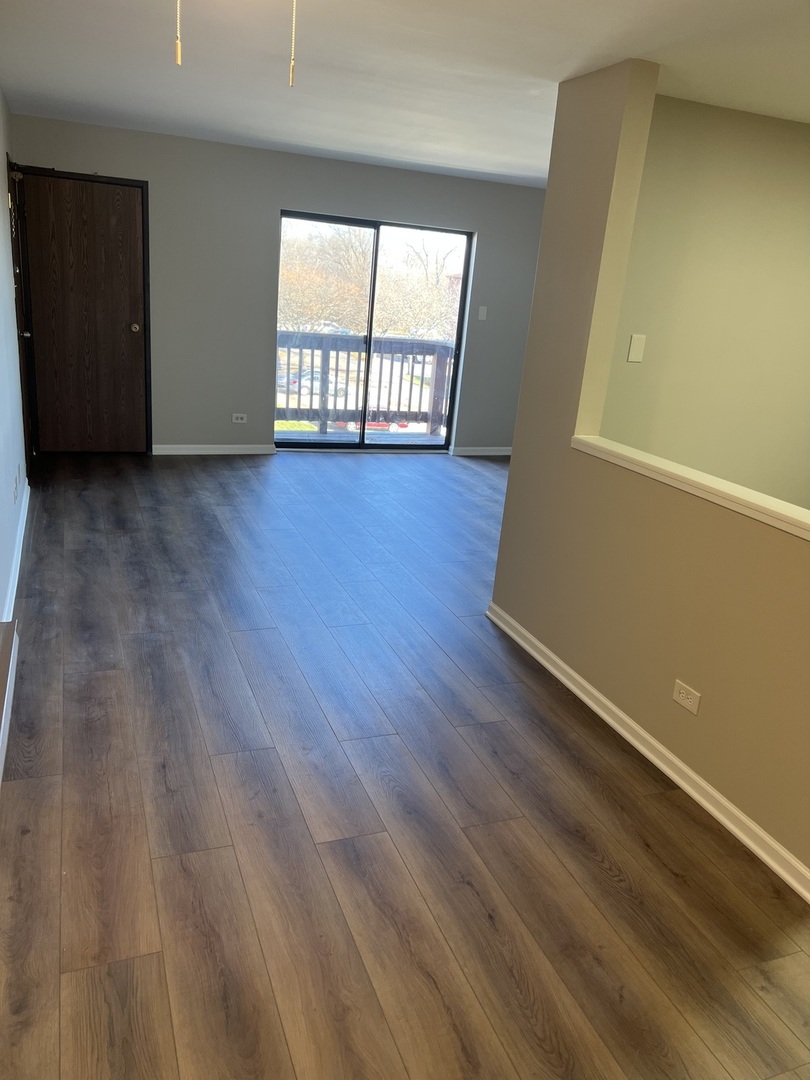 1110 Cedar Street, Unit 3A Glendale Heights, IL 60139 - Photo 5 of 8