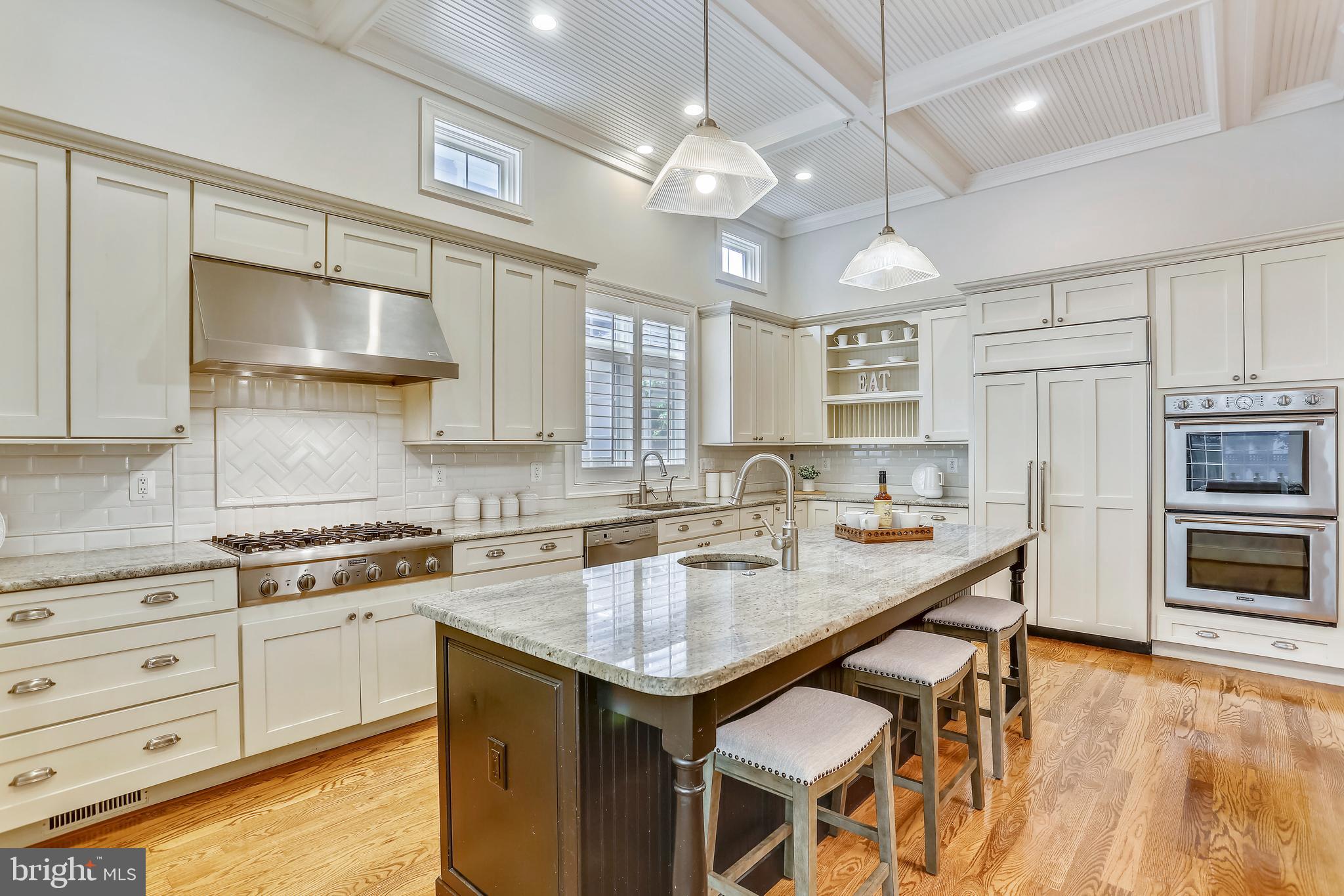 6106 Kirby Road Bethesda, MD 20817 - Photo 9 of 71 Magnificent State-of-the-Art Kitchen