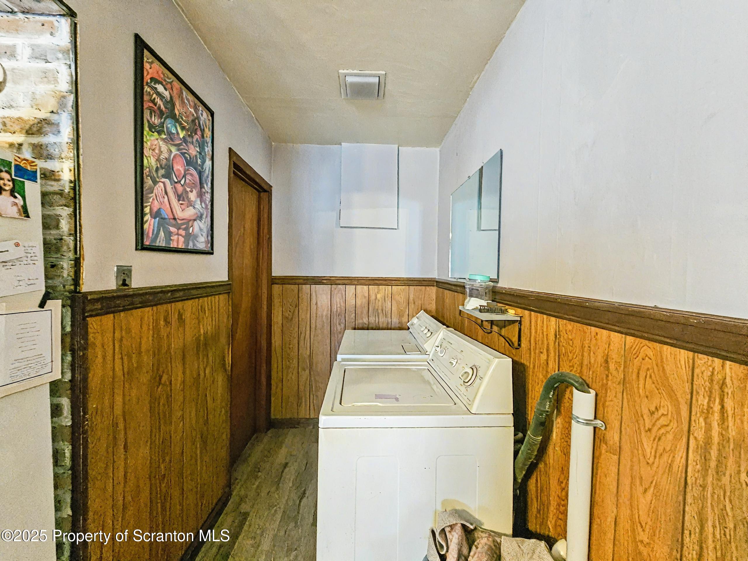 113-115 3rd Street Blakely, PA 18447 - Photo 3 of 20 113 Laundry Space