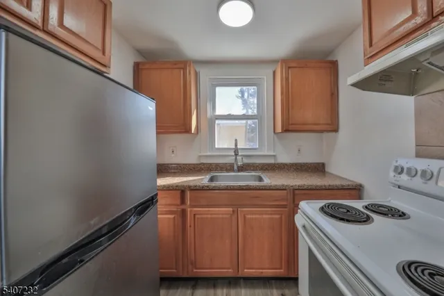 $1,400 | 444 James Street, Unit B, Phillipsburg, NJ 08865