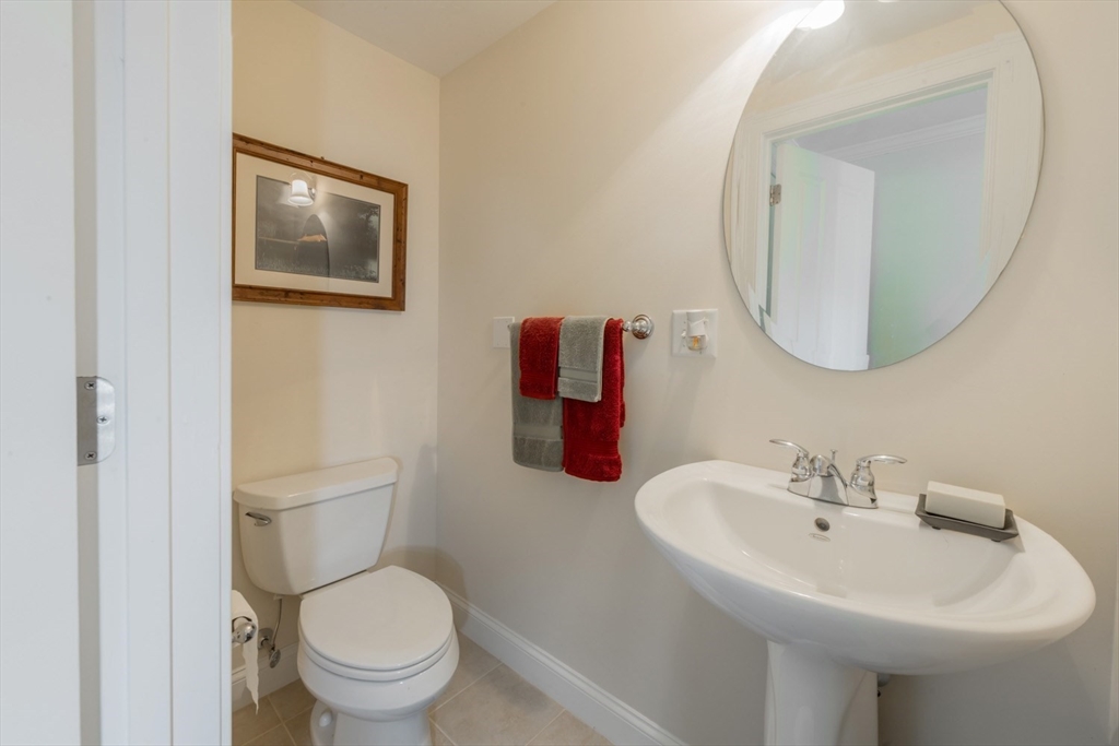 425 Main Street, Unit E Wareham, MA 02571 - Photo 13 of 18