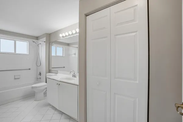 $279,000 | 7647 Southampton Terrace, Unit 318, Tamarac, FL 33321