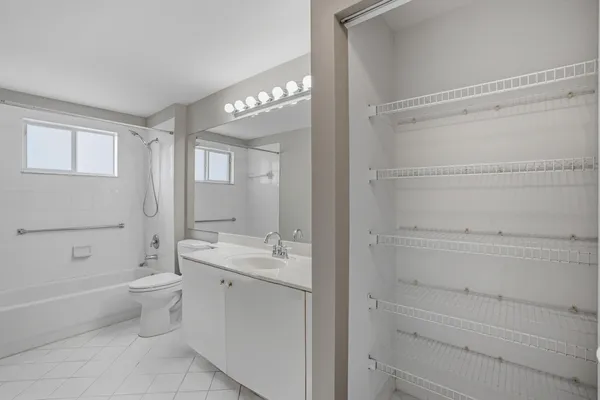 $279,000 | 7647 Southampton Terrace, Unit 318, Tamarac, FL 33321