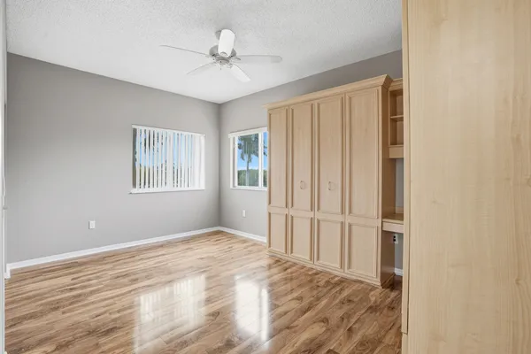 $279,000 | 7647 Southampton Terrace, Unit 318, Tamarac, FL 33321