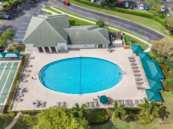 $279,000 | 7647 Southampton Terrace, Unit 318, Tamarac, FL 33321