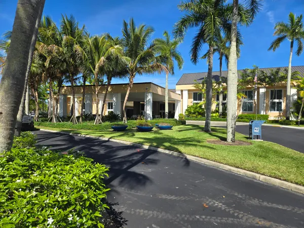 $279,000 | 7647 Southampton Terrace, Unit 318, Tamarac, FL 33321