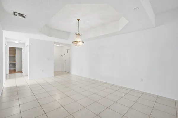 $279,000 | 7647 Southampton Terrace, Unit 318, Tamarac, FL 33321