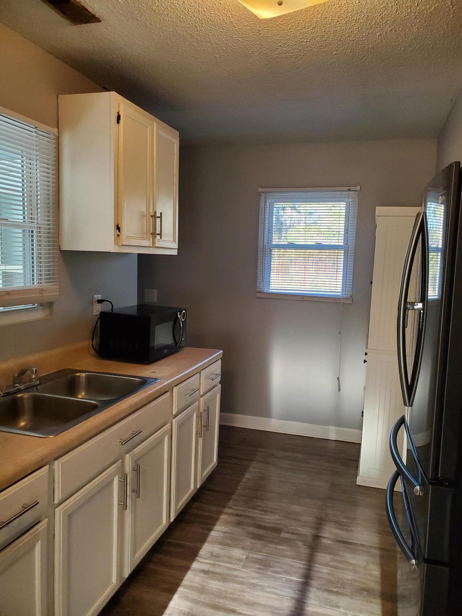 274 Macio Road Moncks Corner, SC 29461 - Photo 5 of 12 Whole kitchen