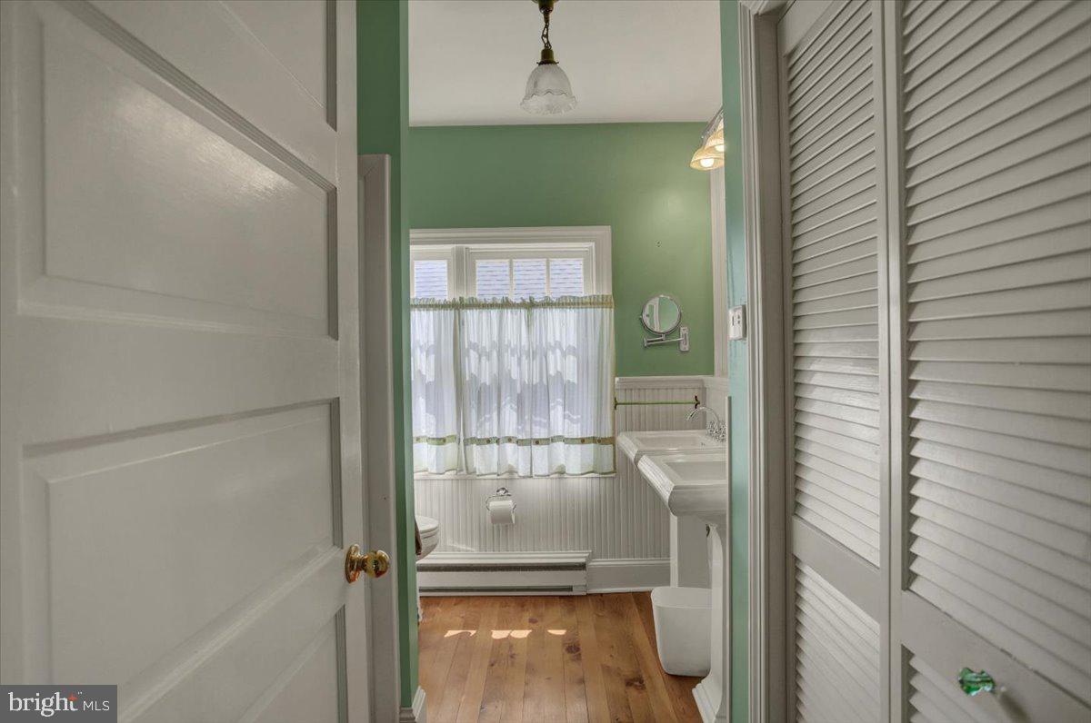12458 Monterey Lane Blue Ridge Summit, PA 17214 - Photo 52 of 92 Bathroom #2