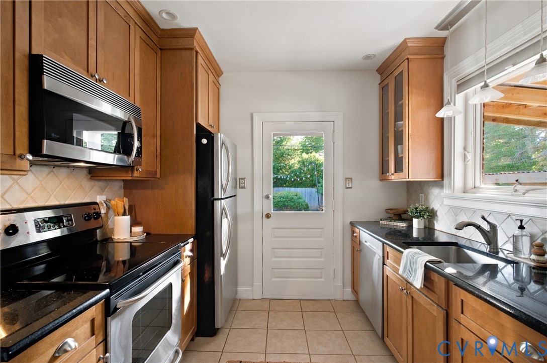 2210 Kenmore Road Henrico, VA 23228 - Photo 13 of 55 Gallery Image 13