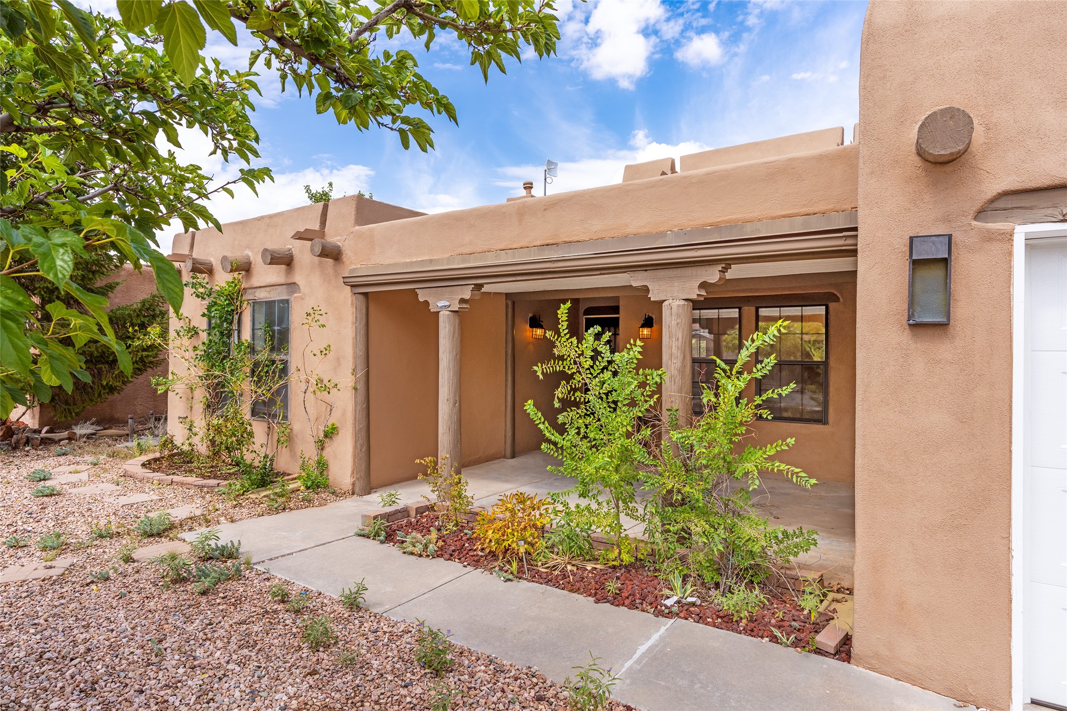 7501 Snow Blossom Road Santa Fe, NM 87507 - Photo 23 of 31 Gallery Image 23