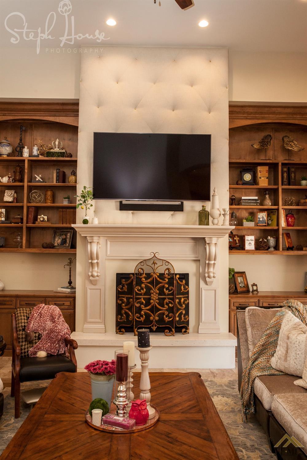 Undisclosed Address Arroyo Grande, CA 93420 - Photo 22 of 39 a living room with furniture and a flat screen tv