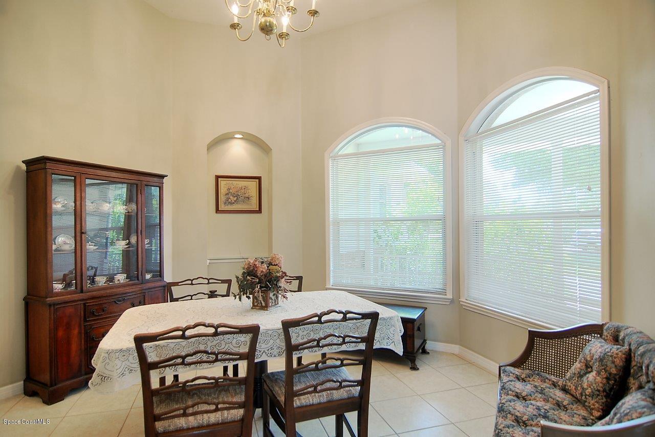 4075 Sparrow Hawk Road Melbourne, FL 32934 - Photo 6 of 15 dining (22)