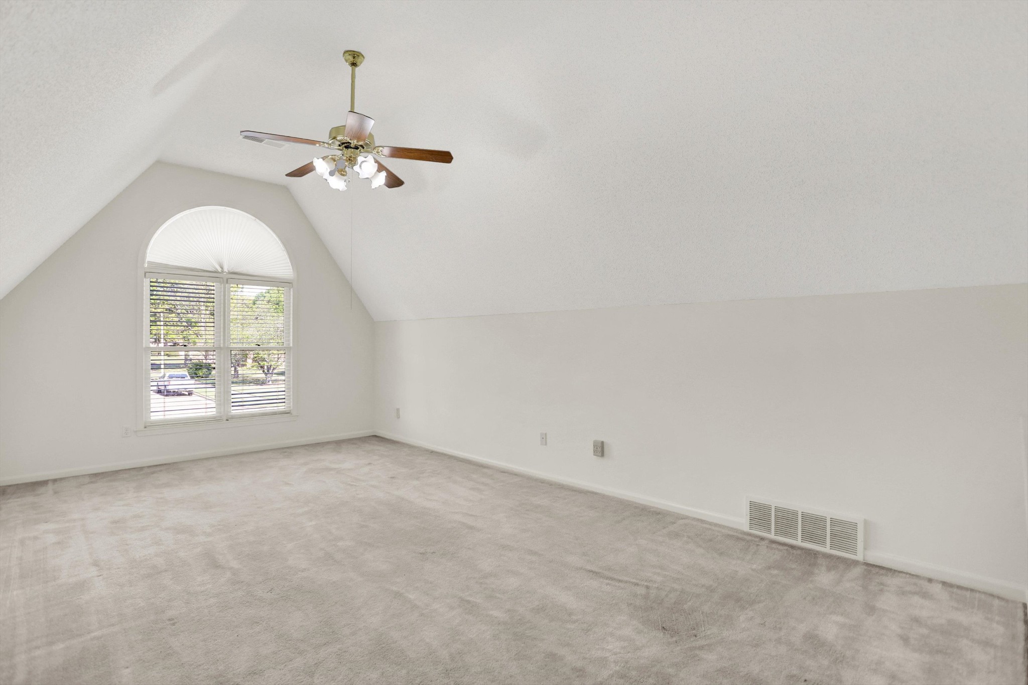 1130 Sugar Lane Collierville, TN 38017 - Photo 26 of 29 an empty room with windows and fan