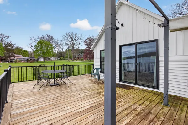 $395,000 | 622 Swains Lake Drive, Concord, MI 49237