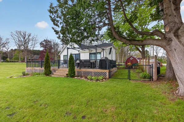 $395,000 | 622 Swains Lake Drive, Concord, MI 49237