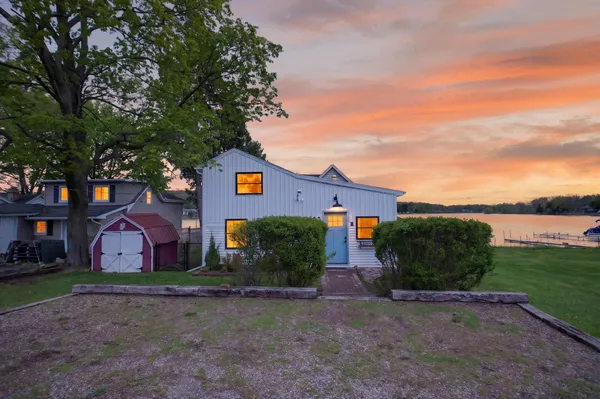 $395,000 | 622 Swains Lake Drive, Concord, MI 49237