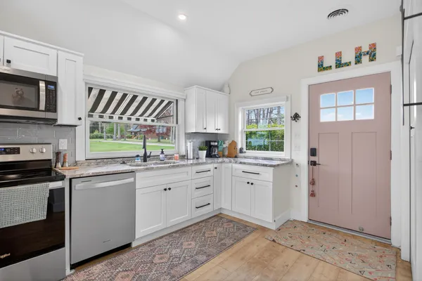 $395,000 | 622 Swains Lake Drive, Concord, MI 49237