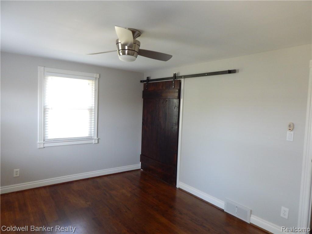 1682 Graefield Road Birmingham, MI 48009 - Photo 17 of 30