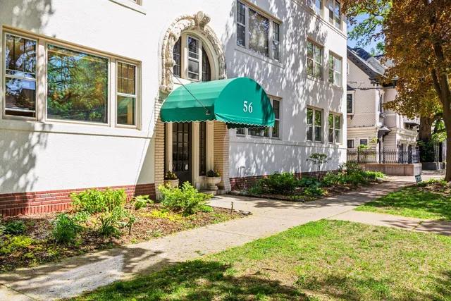 $499,900 | 56 Arundel Street, Unit 10, St. Paul, MN 55102