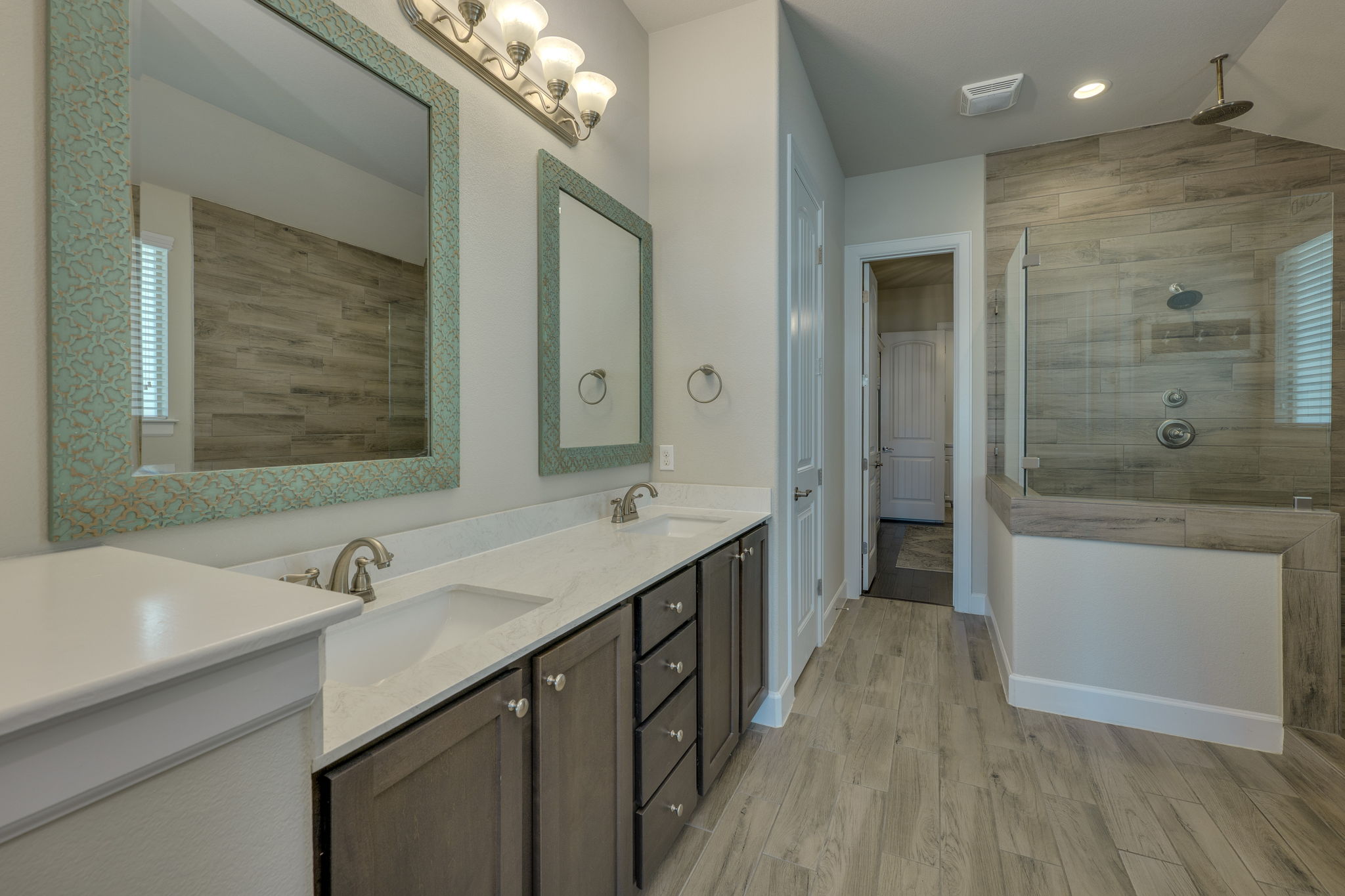 3300 Venezia View Leander, TX 78641 - Photo 12 of 33 Double sinks