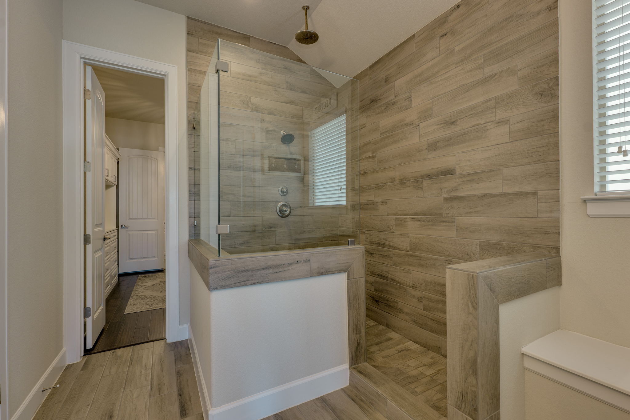 3300 Venezia View Leander, TX 78641 - Photo 13 of 33 Oversized shower with rain head, frameless door and tiled to ceiling