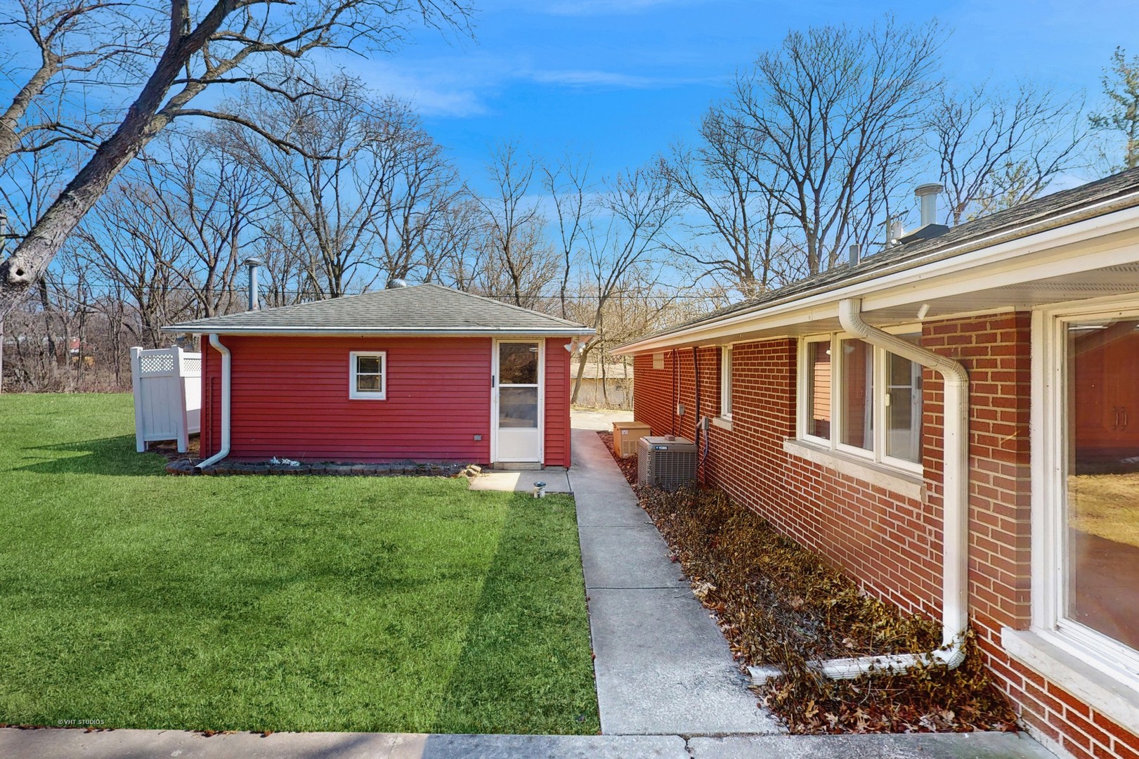 505 Willow Road New Lenox, IL 60451 - Photo 3 of 29 Gallery Image 3