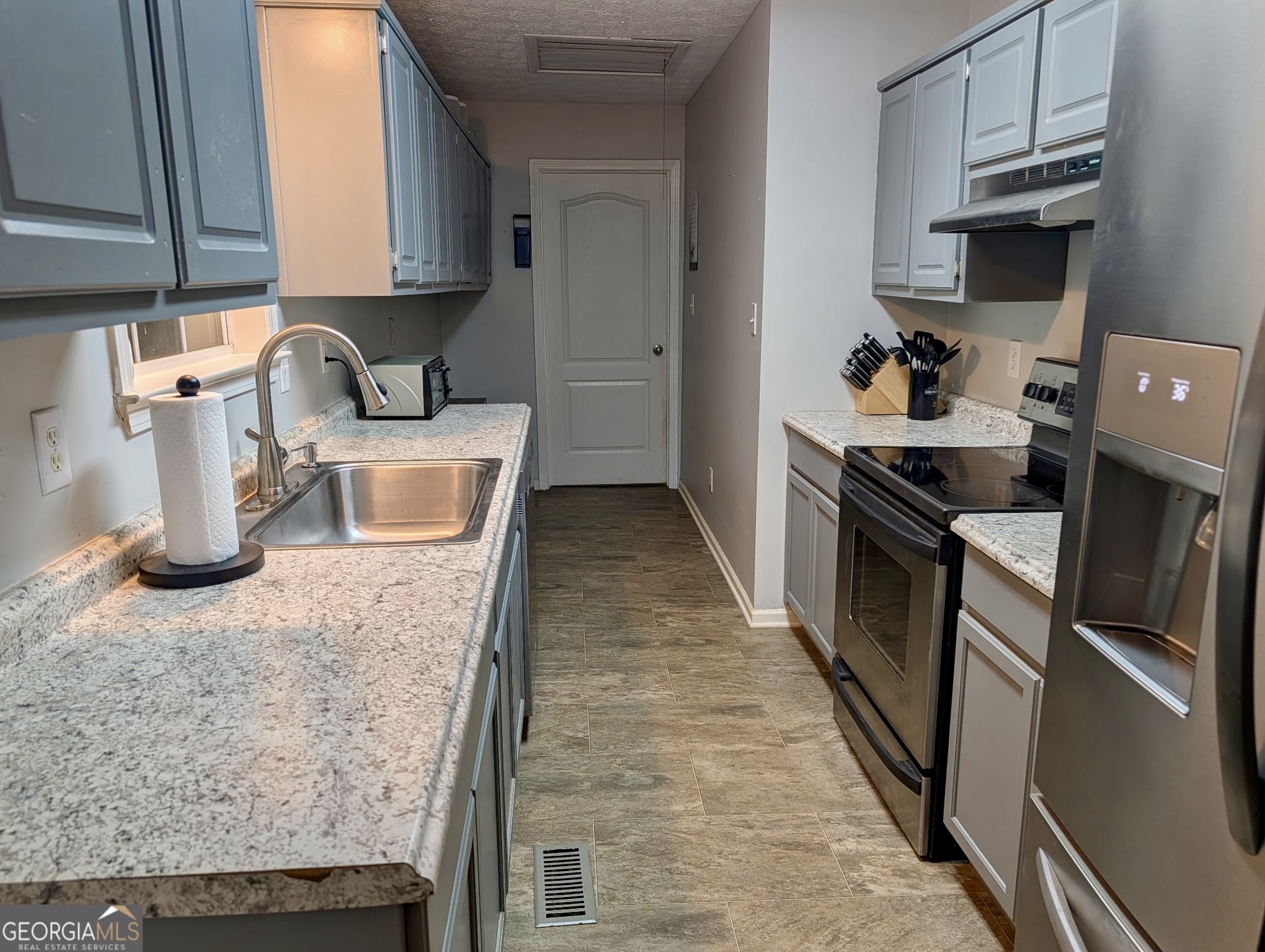 215 Seminary Ridge Griffin, GA 30224 - Photo 12 of 33