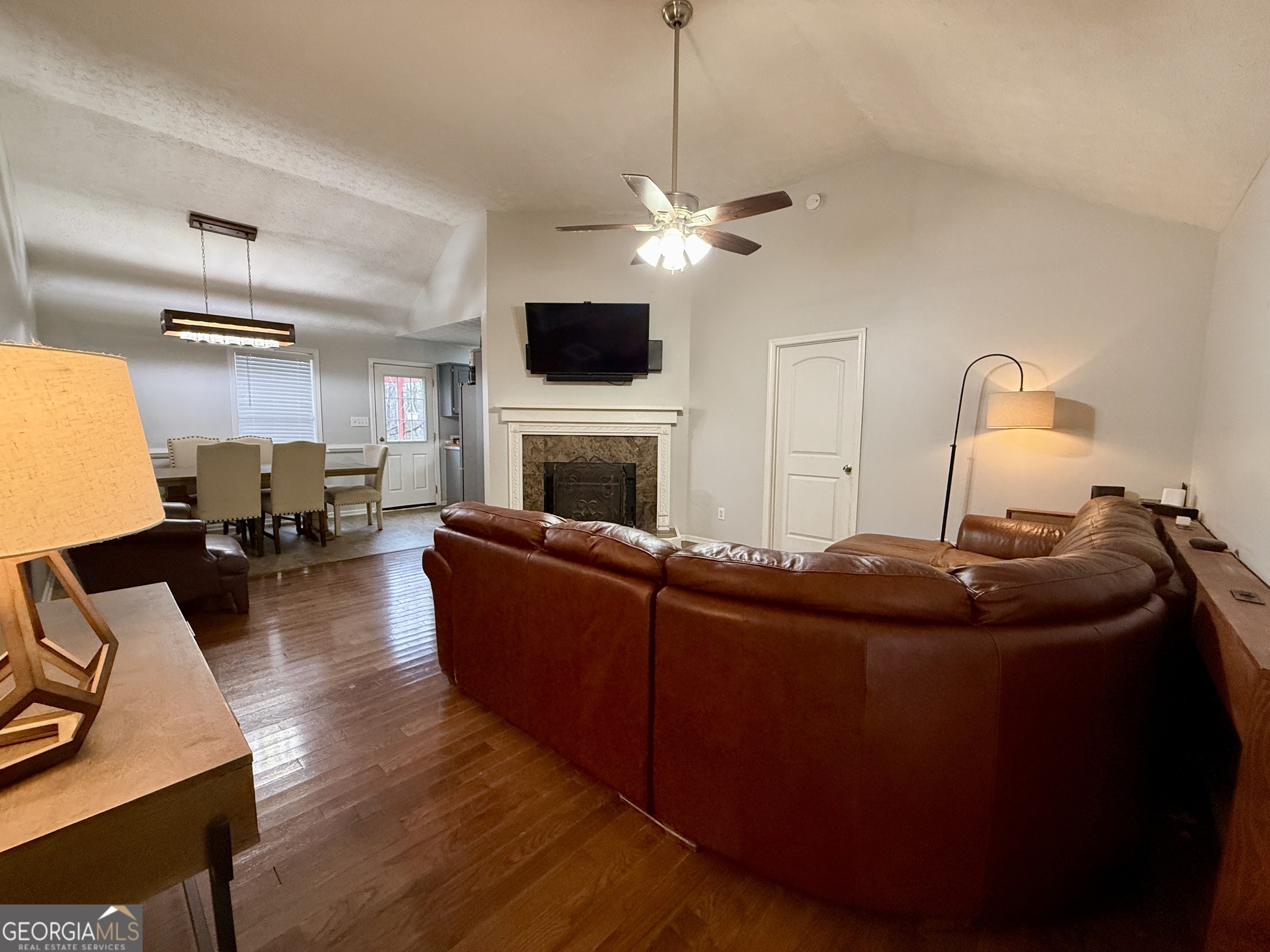 215 Seminary Ridge Griffin, GA 30224 - Photo 5 of 33