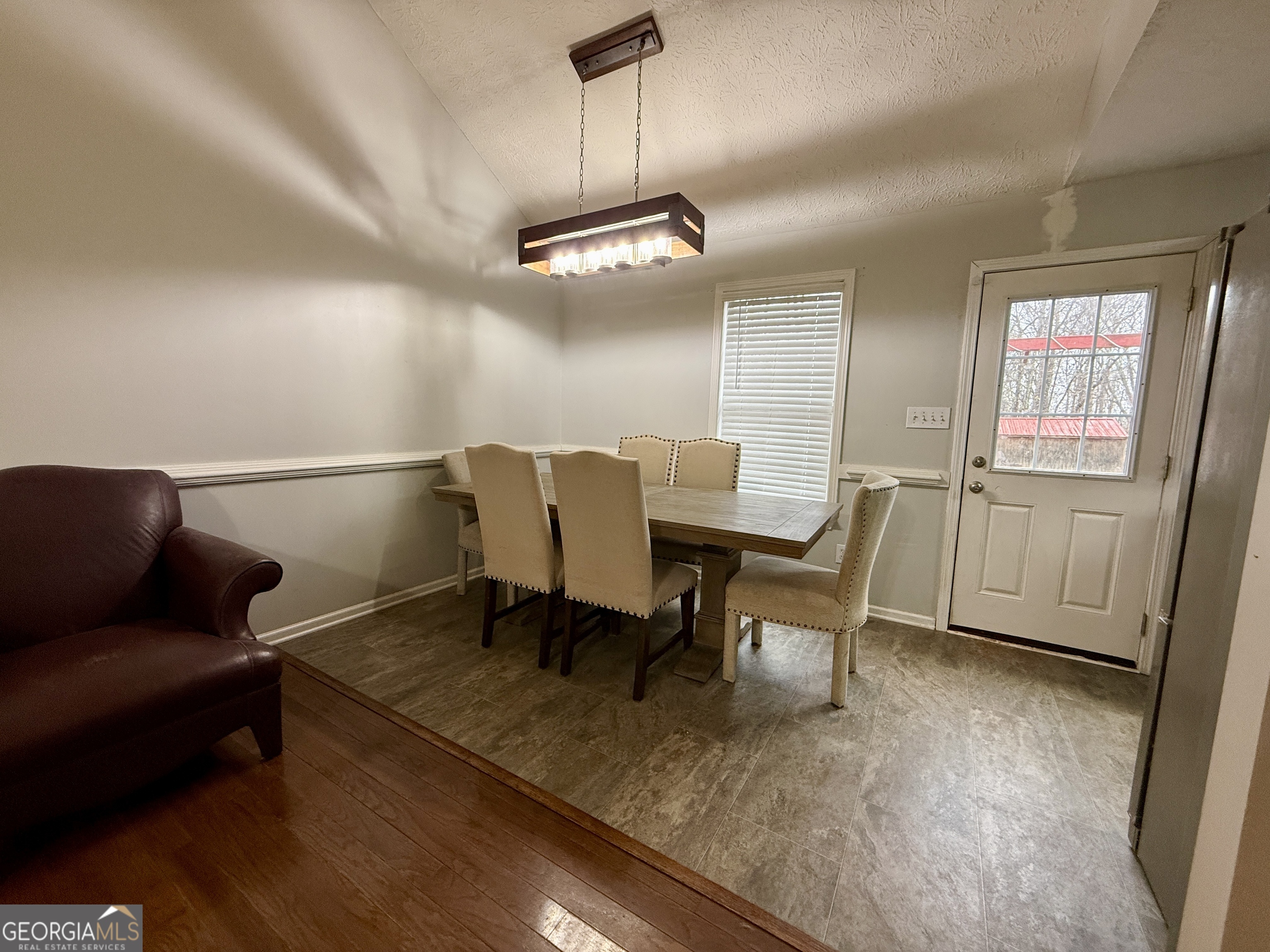 215 Seminary Ridge Griffin, GA 30224 - Photo 10 of 33