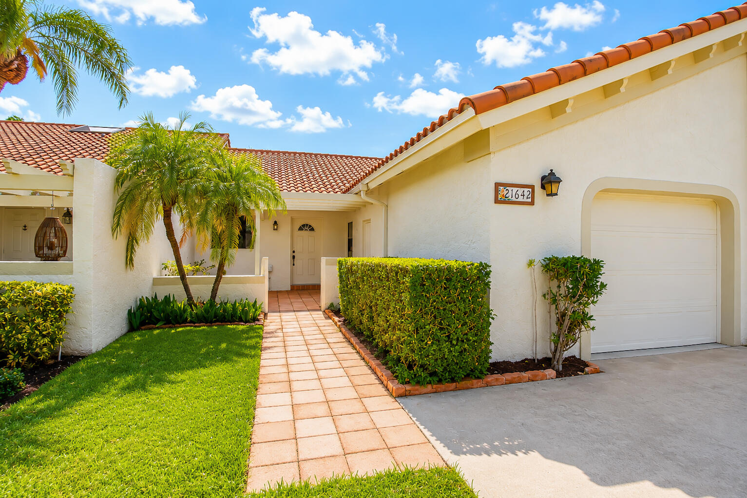 21642 Guadalajara Avenue Boca Raton, FL 33433 - Photo 4 of 30 3E2256A3-689B-4282-966A-EDCA07CD9CE7
