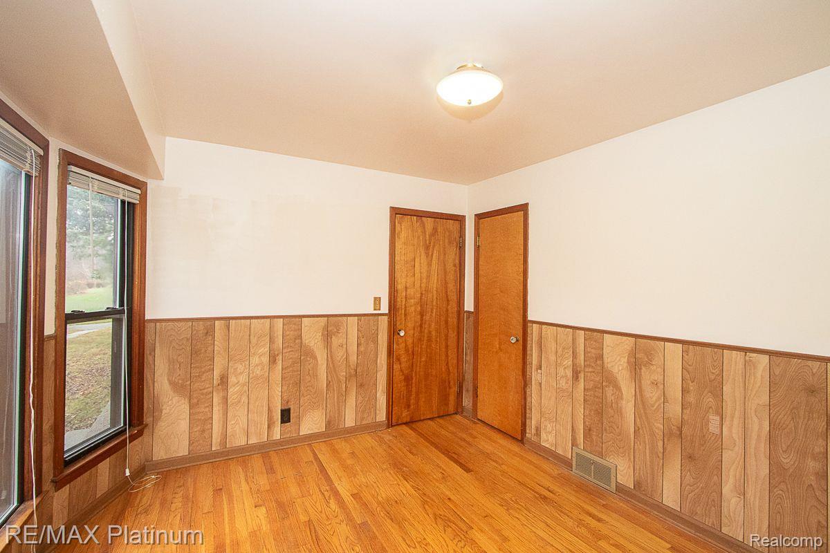 33166 Raphael Road Farmington, MI 48336 - Photo 35 of 50 Gallery Image 35