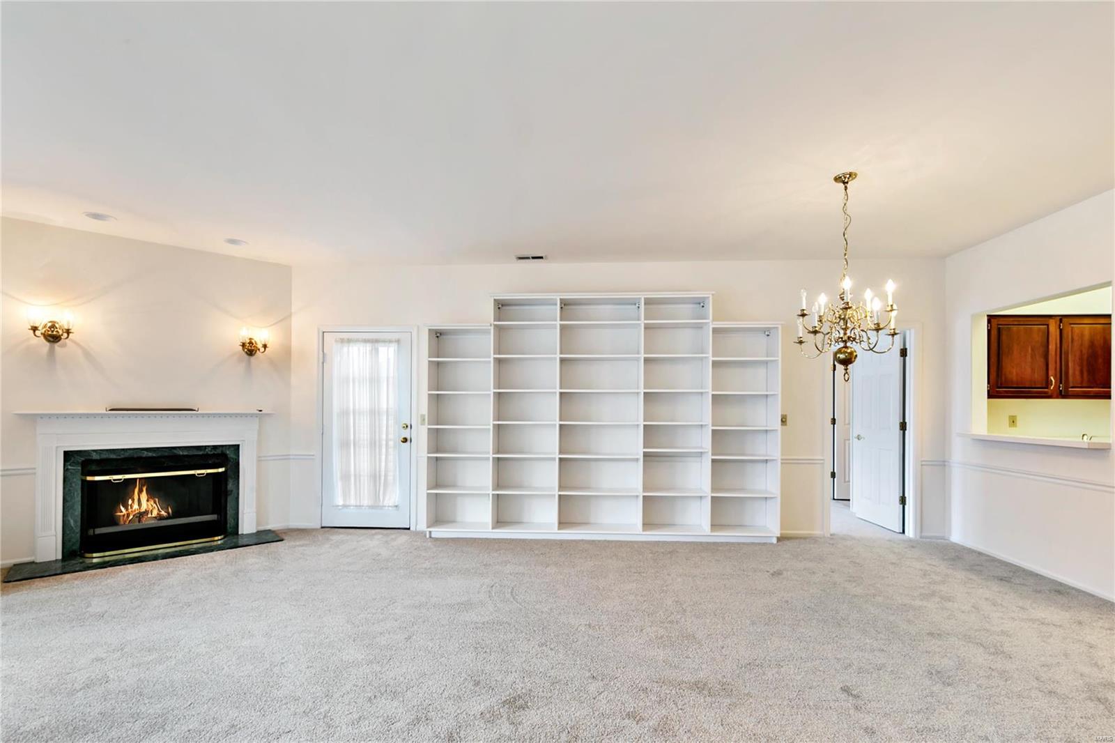 1083 North Spoede Road St. Louis, MO 63146 - Photo 2 of 14 Gallery Image 2