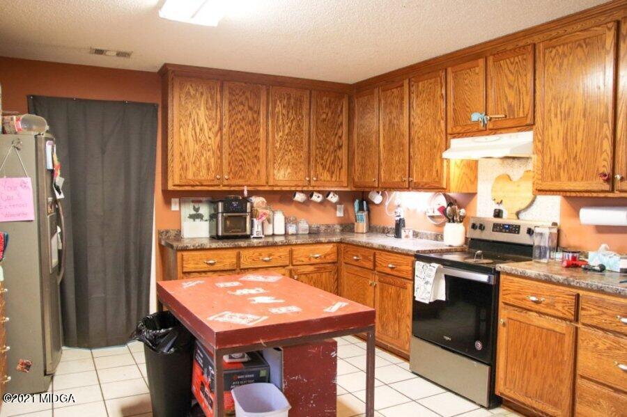 422 Riggins Mill Road Dry Branch, GA 31020 - Photo 2 of 10 Kitchen