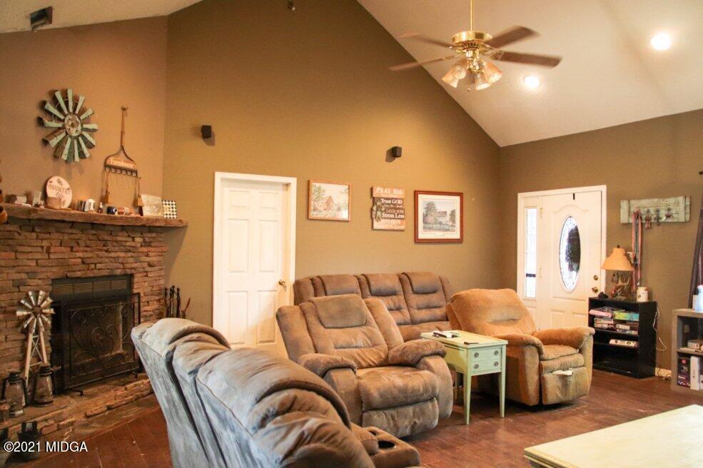 422 Riggins Mill Road Dry Branch, GA 31020 - Photo 5 of 10 LR