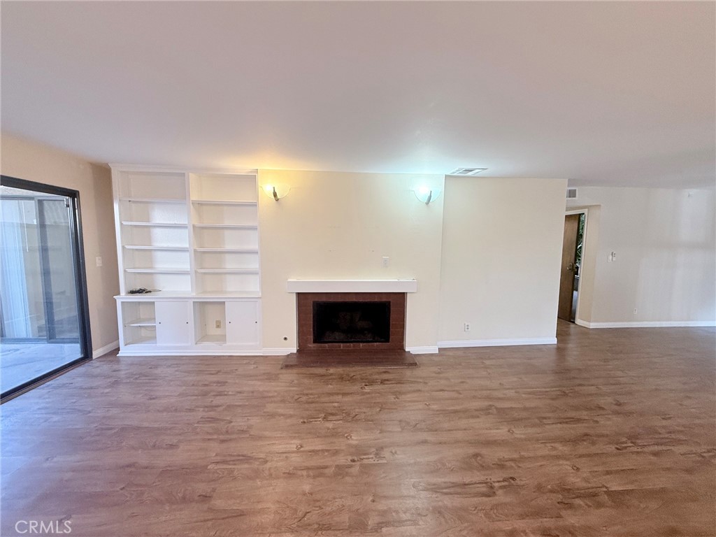 2121 Scott Road, Unit 104 Burbank, CA 91504 - Photo 8 of 27 LIVING ROOM/TV/FIRE PLACE - by Peter Yahiayan - CALL FOR ALL YOUR REAL ESTATE NEEDS