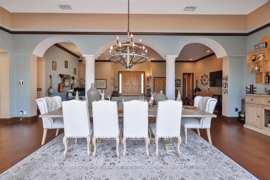 9805 Compass Point Way Tampa, FL 33615 - Photo 16 of 94