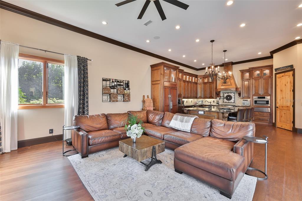 9805 Compass Point Way Tampa, FL 33615 - Photo 31 of 94