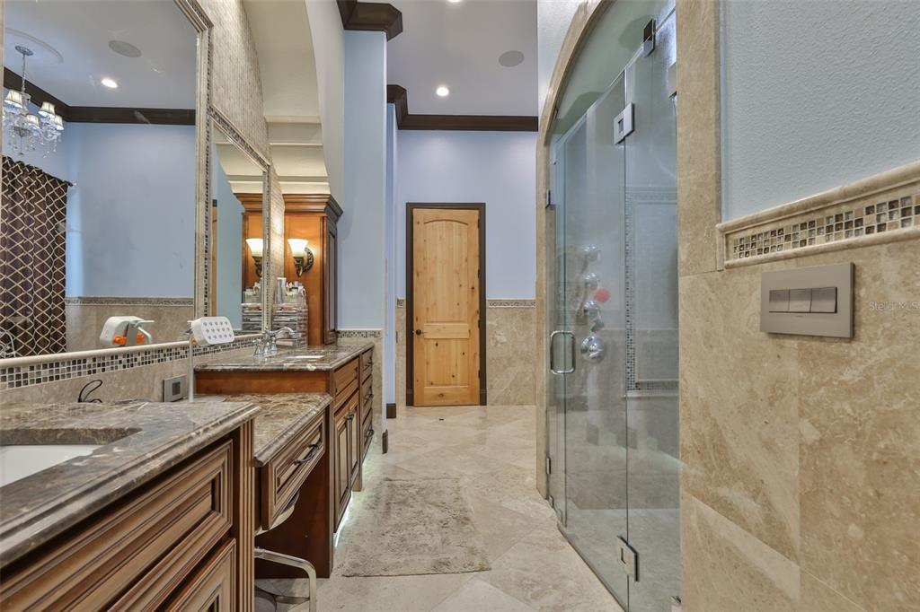 9805 Compass Point Way Tampa, FL 33615 - Photo 39 of 94